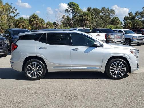 2022 GMC Terrain Denali