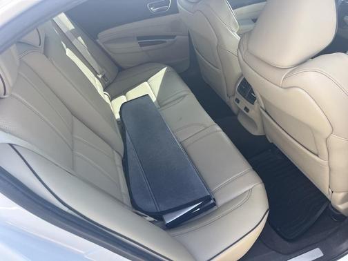 2019 Acura TLX V6 Advance