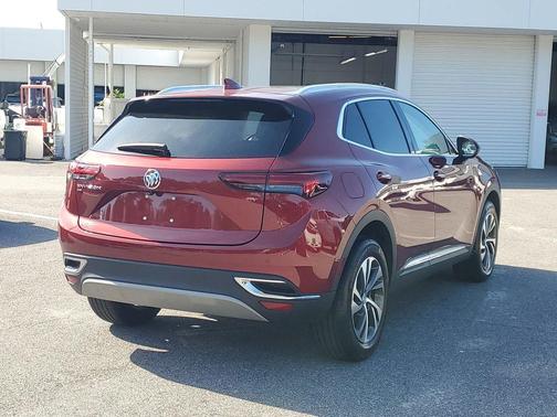 Cinnabar Metallic 2022 Buick Envision Essence
