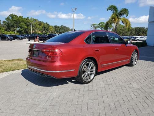 2016 Volkswagen Passat 1.8T R-Line w/ Comfort