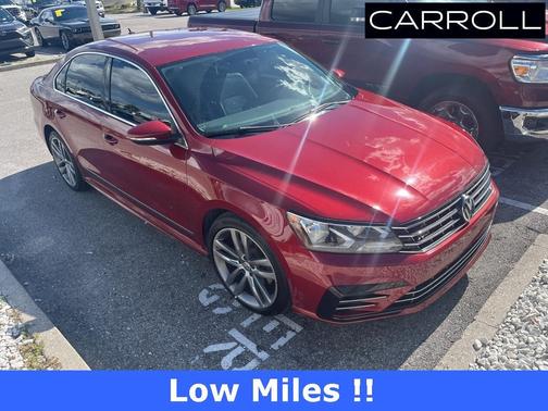 2016 Volkswagen Passat 1.8T R-Line w/ Comfort