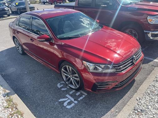 2016 Volkswagen Passat 1.8T R-Line w/ Comfort