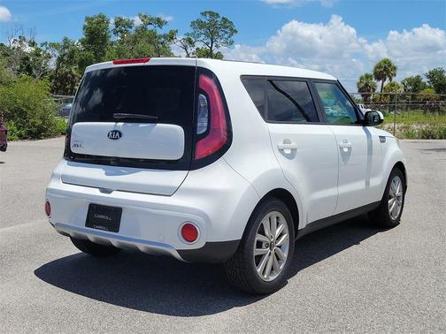 2017 Kia Soul +