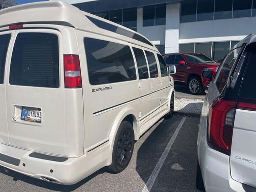 Silver Ice Metallic 2025 Chevrolet Express 2500 Work Van