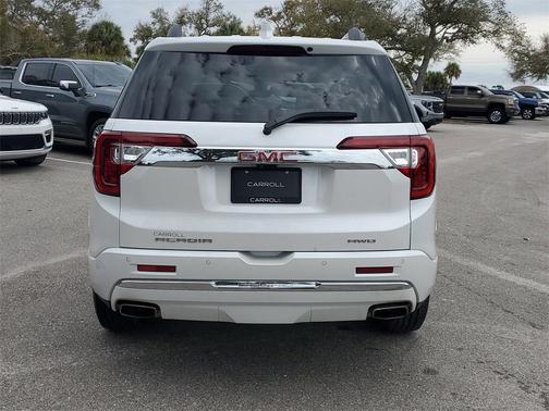 2023 GMC Acadia Denali