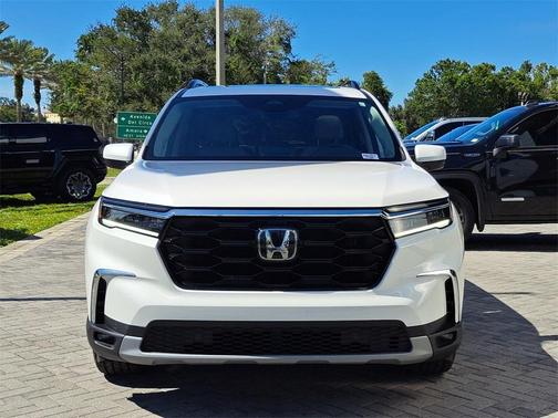 2024 Honda Pilot Touring