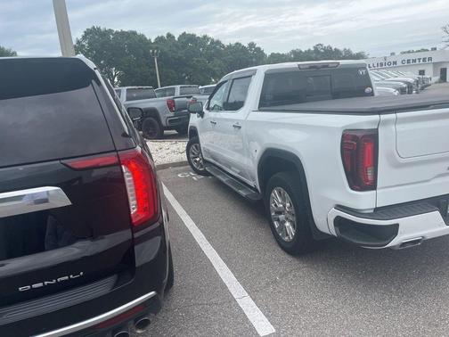 Summit White 2024 GMC Sierra 1500 Denali