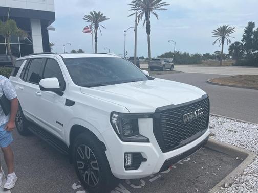 2024 GMC Yukon AT4