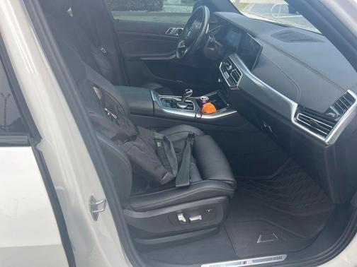 Alpine White 2023 BMW X5 xDrive40i