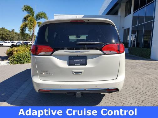 2020 Chrysler Pacifica Touring-L