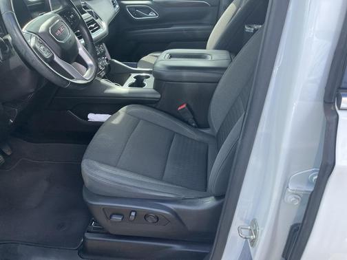 2021 GMC Yukon SLE
