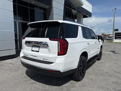 2024 GMC Yukon SLT
