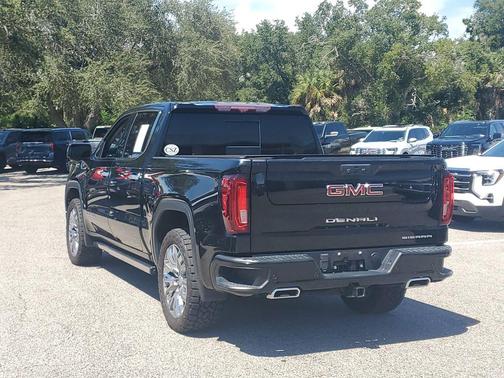 Onyx Black 2023 GMC Sierra 1500 Denali