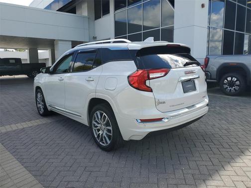 2022 GMC Terrain Denali