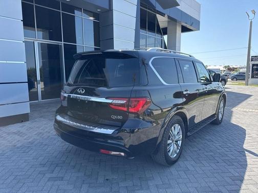 2019 INFINITI QX80 Luxe