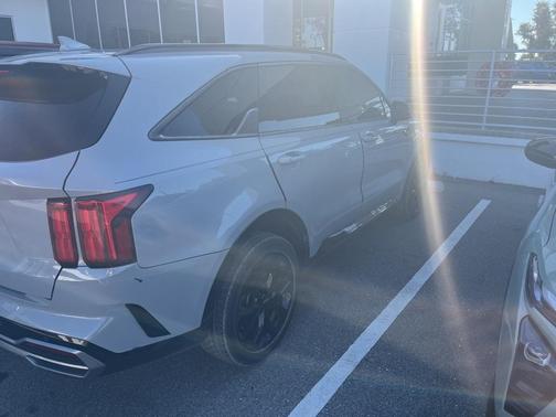 2022 Kia Sorento SX
