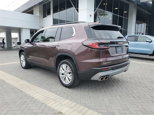 2024 GMC Acadia Elevation