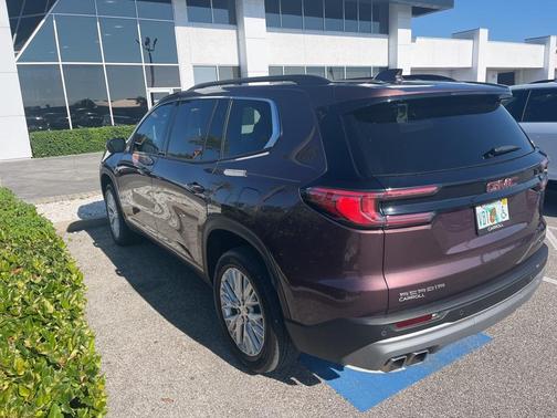 2024 GMC Acadia Elevation