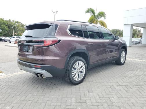 2024 GMC Acadia Elevation