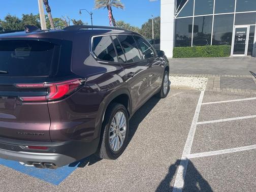 2024 GMC Acadia Elevation