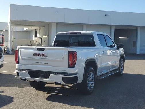 White Frost Tri-Coat 2022 GMC Sierra 1500 Limited Denali