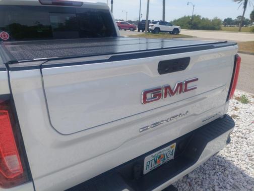 White Frost Tri-Coat 2022 GMC Sierra 1500 Limited Denali