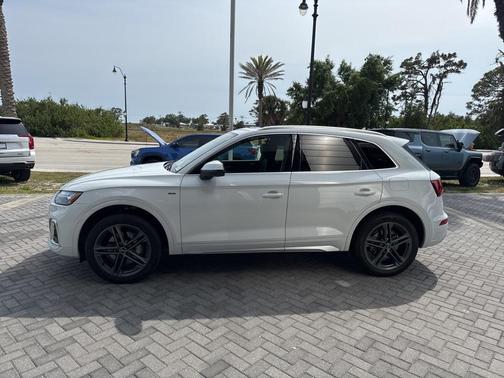 2021 Audi Q5 e 55 Premium