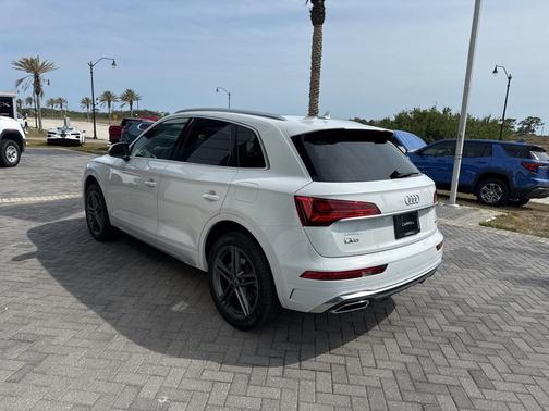 2021 Audi Q5 e 55 Premium