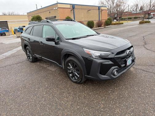 Crystal Black Silica 2023 Subaru Outback Onyx Edition XT