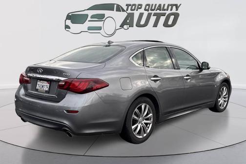 2015 INFINITI Q70 3.7
