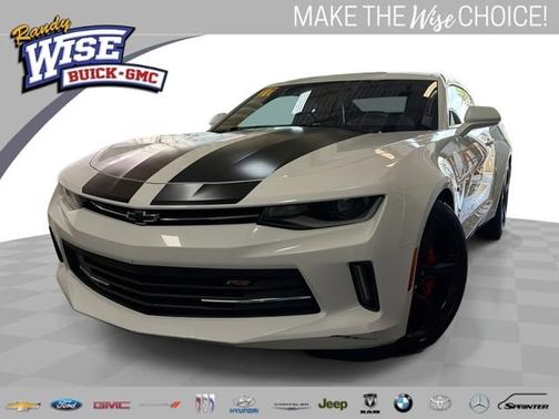 Summit White 2017 Chevrolet Camaro 2LT