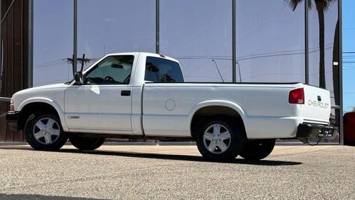 2002 Chevrolet S-10 Base