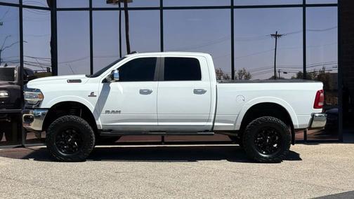 2019 RAM 3500 Laramie Crew Cab 4x4 6'4' Box