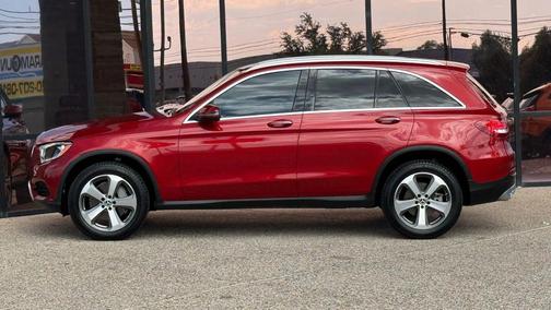 2018 Mercedes-Benz GLC 300 Base