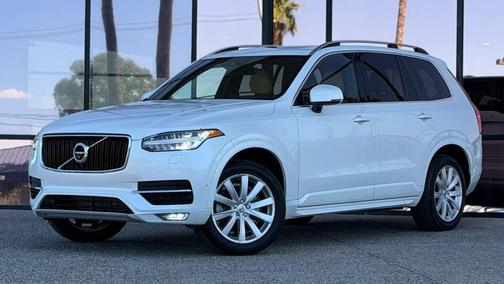Crystal White Pearl 2016 Volvo XC90 T6 Momentum