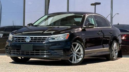 2017 Volkswagen Passat 1.8T R-Line w/Comfort