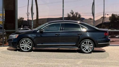 2017 Volkswagen Passat 1.8T R-Line w/Comfort