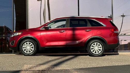 2016 Kia Sorento LX