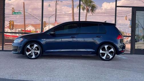 2016 Volkswagen Golf GTI 2.0T SE 4-Door