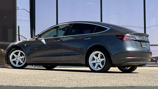 2019 Tesla Model 3 Standard Range Plus