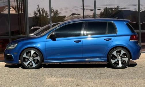 2013 Volkswagen Golf R 4-Door