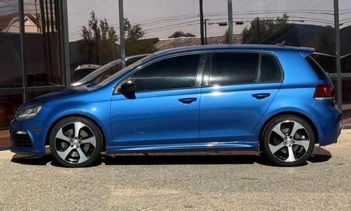 2013 Volkswagen Golf R 4-Door