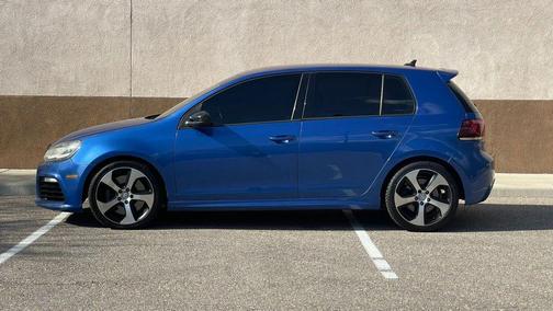 2013 Volkswagen Golf R 4-Door