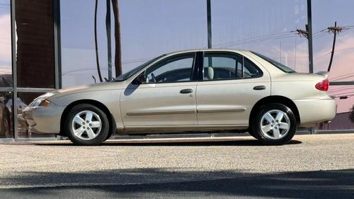 2004 Chevrolet Cavalier Base