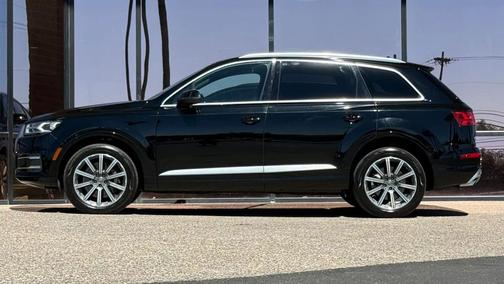 Night Black 2018 Audi Q7 2.0T Premium