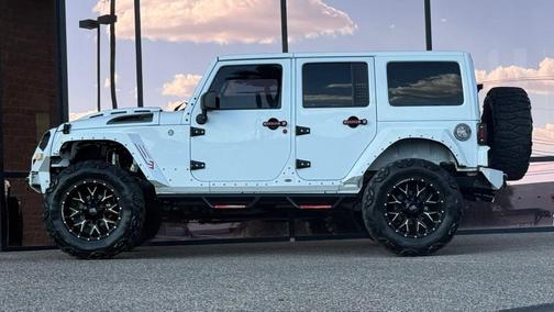 Bright White Clearcoat 2018 Jeep Wrangler JK Unlimited Sport