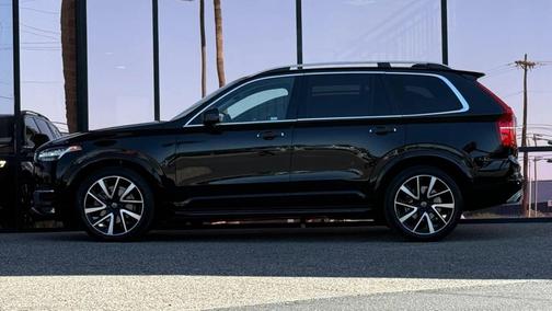 Osmium Grey Metallic 2019 Volvo XC90 T6 Momentum