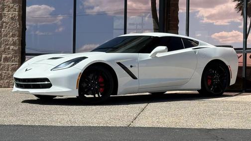 Arctic White 2018 Chevrolet Corvette Stingray