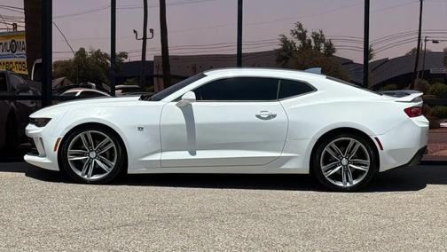 Summit White 2017 Chevrolet Camaro 1LT