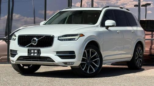 2018 Volvo XC90 T6 Momentum